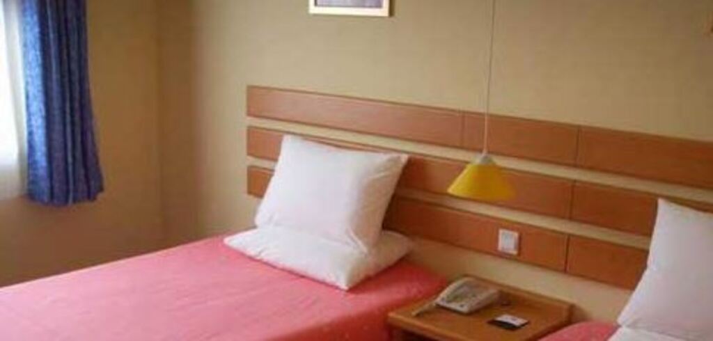 Нинбо: Home Inn Beilun Xindalu