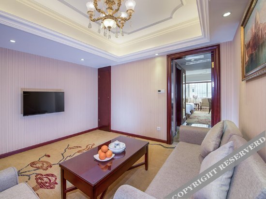 Маоминг: Vienna Hotel Beiliu Passenger Transport Center Wanda Plaza Branch