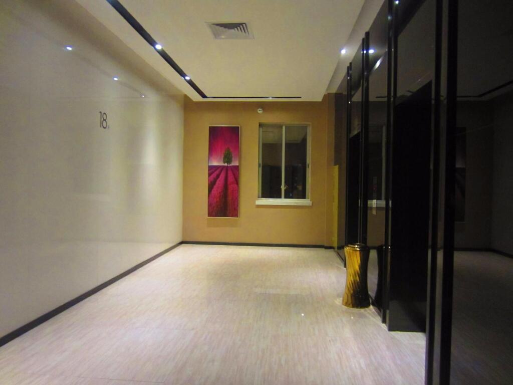 Чжаньцзян: Lavande Hotel Lianjiang Avenue Telecom Building