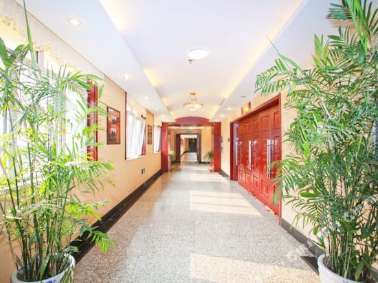 Jinan Jinhai Boutique Hotel (Railway Station) — фото 1