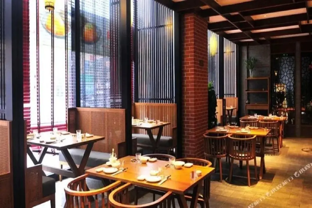 Ханчжоу: Vienna Classic Hotel (Hangzhou Huazhong South Road Subway Station)