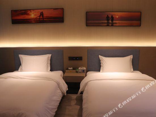 Yuge Business Hotel Chengdu Baige Island — фото 1