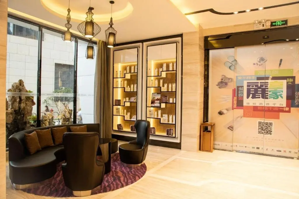 Шэньчжэнь: Lavande Hotel Shenzhen North Station Bantian Subway Station