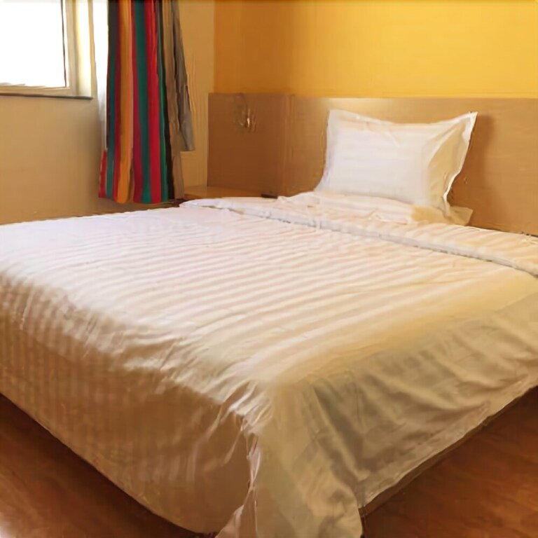Тайюань: 7 Days Inn