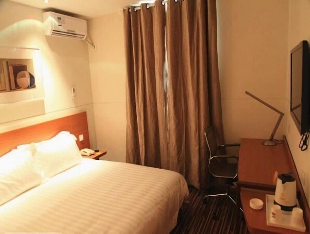 Датун: Goldmet Inn Datong Nanhuan Road Mingtang Park