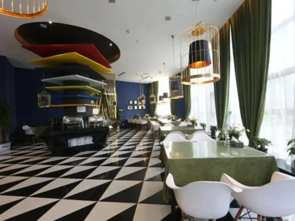 Чунцин: Yuantian Aolan Hotel (Chongqing Yongchuan Sports Center)