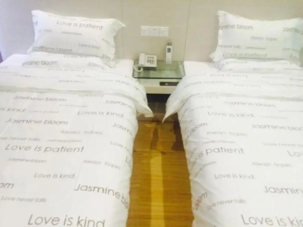 Хуанган: Moli Huakai Chain Hotel Huanggang Yuwang City