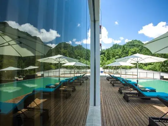 Чжанцзяцзе: Nvue Resorts Zhangjiajie