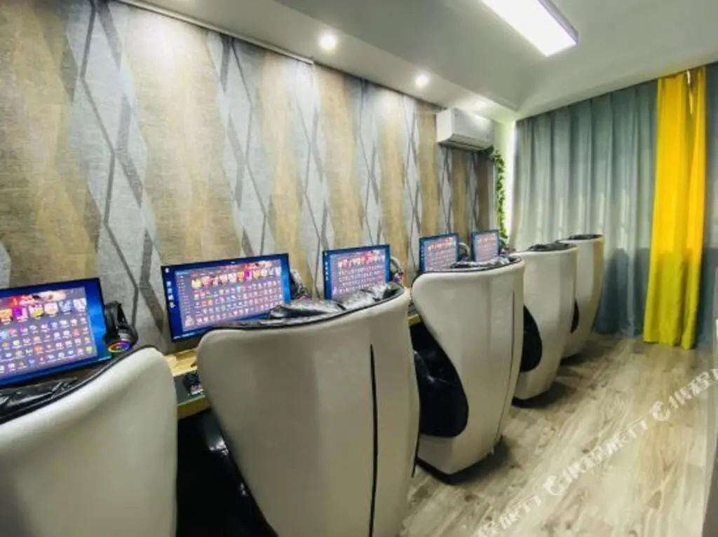 Мяньян: Jiahe Business Hotel