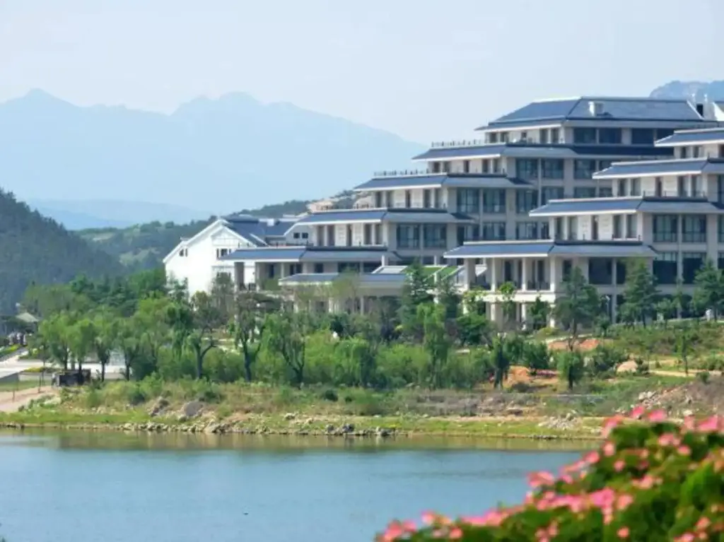 Dreamoon Blue Horizon Junhua Hotel — фото 1