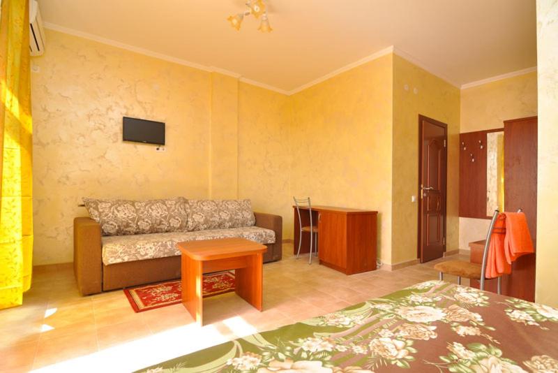 Анапа: Guest House Korona