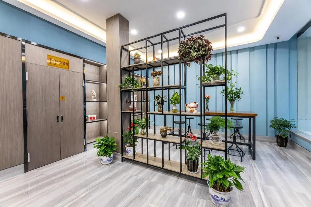 Наньтун: Elan Select Hotel (Rudong Bus Station)