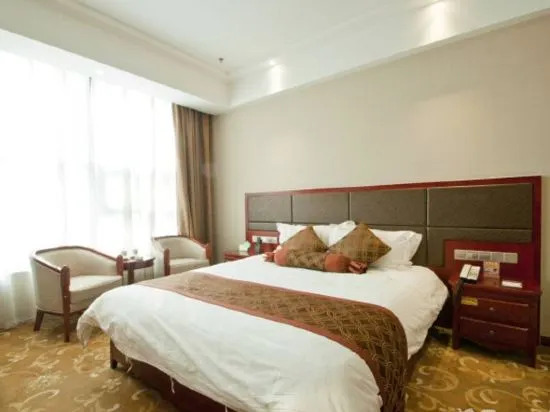 Линьи: Huayuan Business Hotel