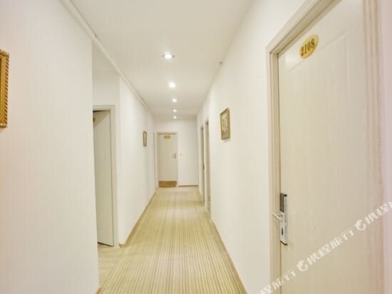 xyczj@hotel — фото 1