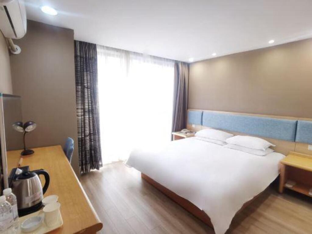 Уси: Homeinn Hotel (Wuxi Binhu Commercial Street Taihu Yuantouzhu Scenic Area)