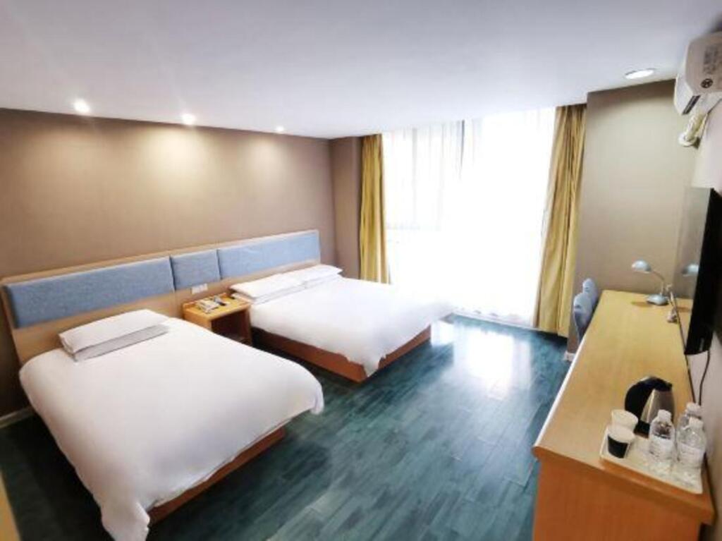 Уси: Homeinn Hotel (Wuxi Binhu Commercial Street Taihu Yuantouzhu Scenic Area)