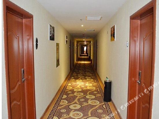 Yifeng Home Business Hotel Xilinhot — фото 1