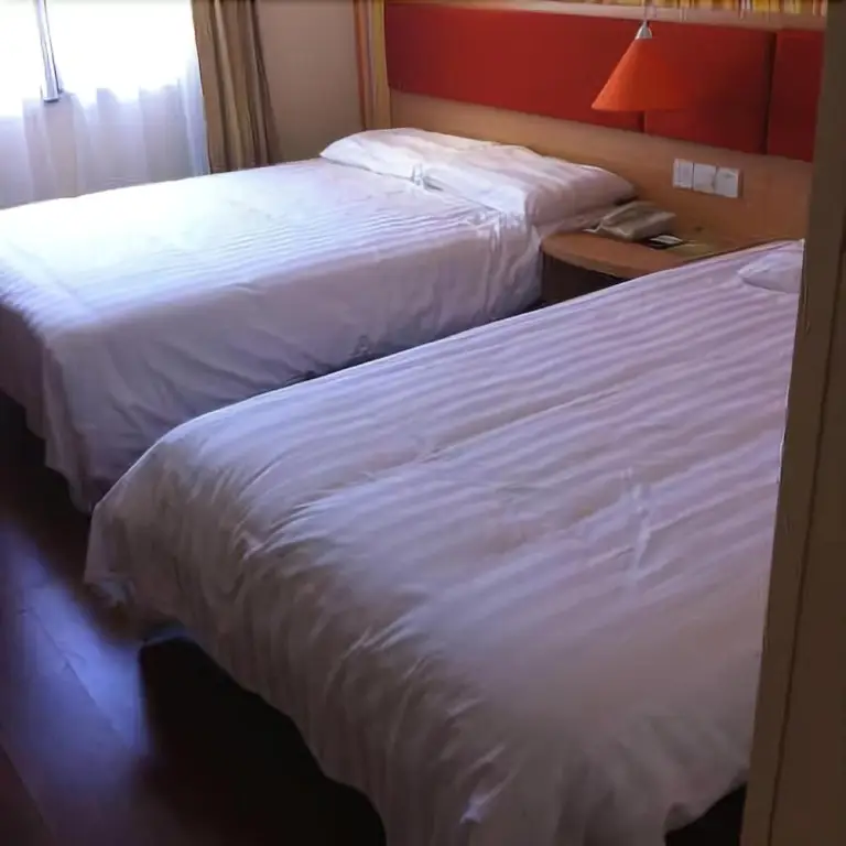 Нинбо: Home Inn
