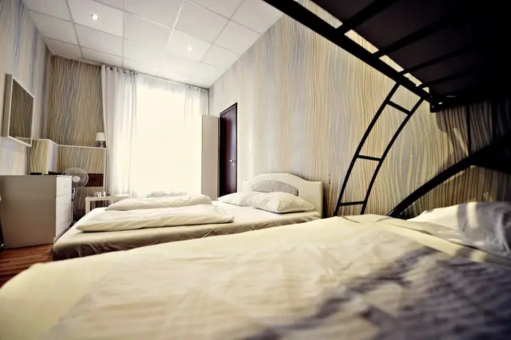 Москва: Mary Gold Hotel