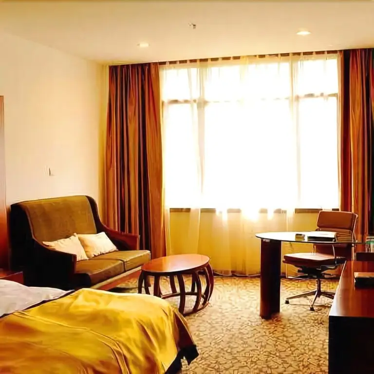 Daoyuan Shengcheng Hot Spring Internationnal Hotel — фото 1