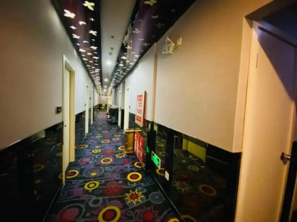 Шанхай: Shenli Hostel