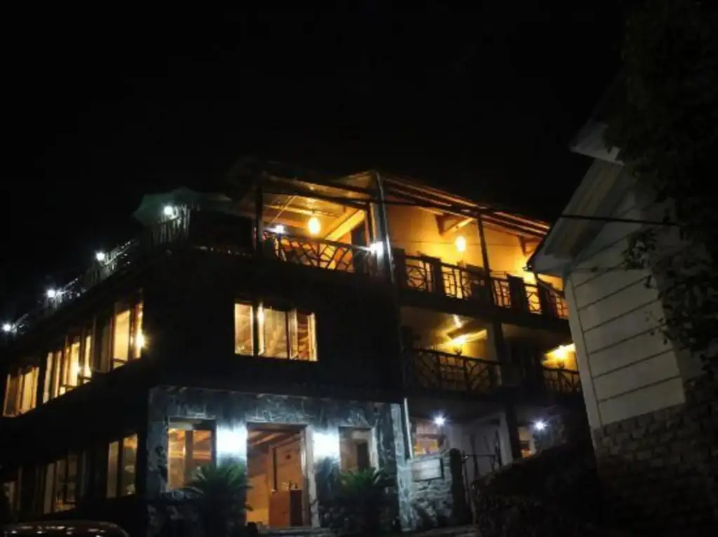 Хучжоу: Mogan Mountain Yinxiang Xiwuli Hotel