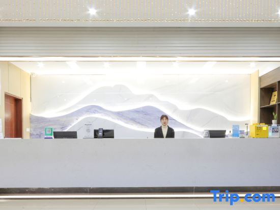 Цзиньцзэ: Thank Inn Hotel Jiangsu Suzhou Wujiang Walking Street