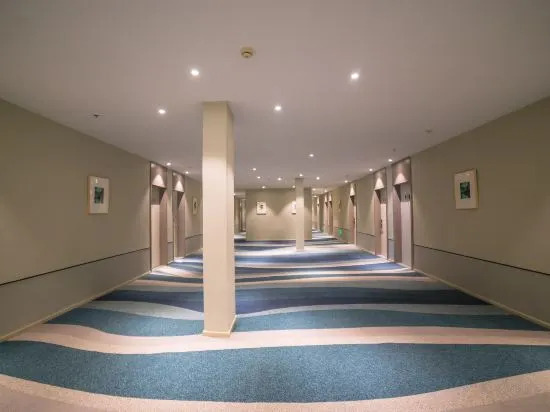 Цзиндэчжэнь: Homeinn Selected Hotel (Jingdezhen People's Square Yuyaochang Store)