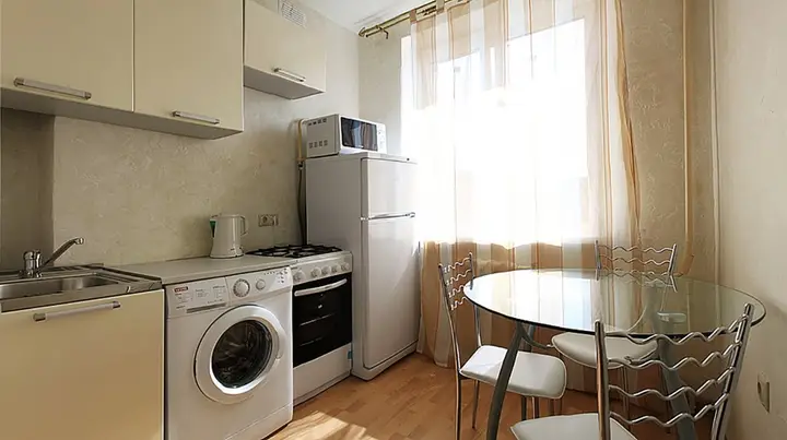 Москва: ApartLux Улучшенные Апартаменты на Фрунзенской
