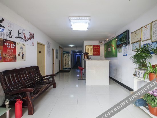 Шанхай: Yijiaqin Motel