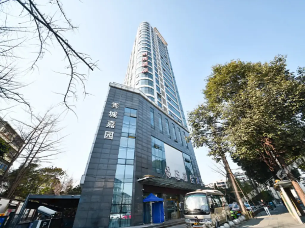 Чэнду: Kaibin light luxury hotel (kuanzhaixiangzi store Chengdu)
