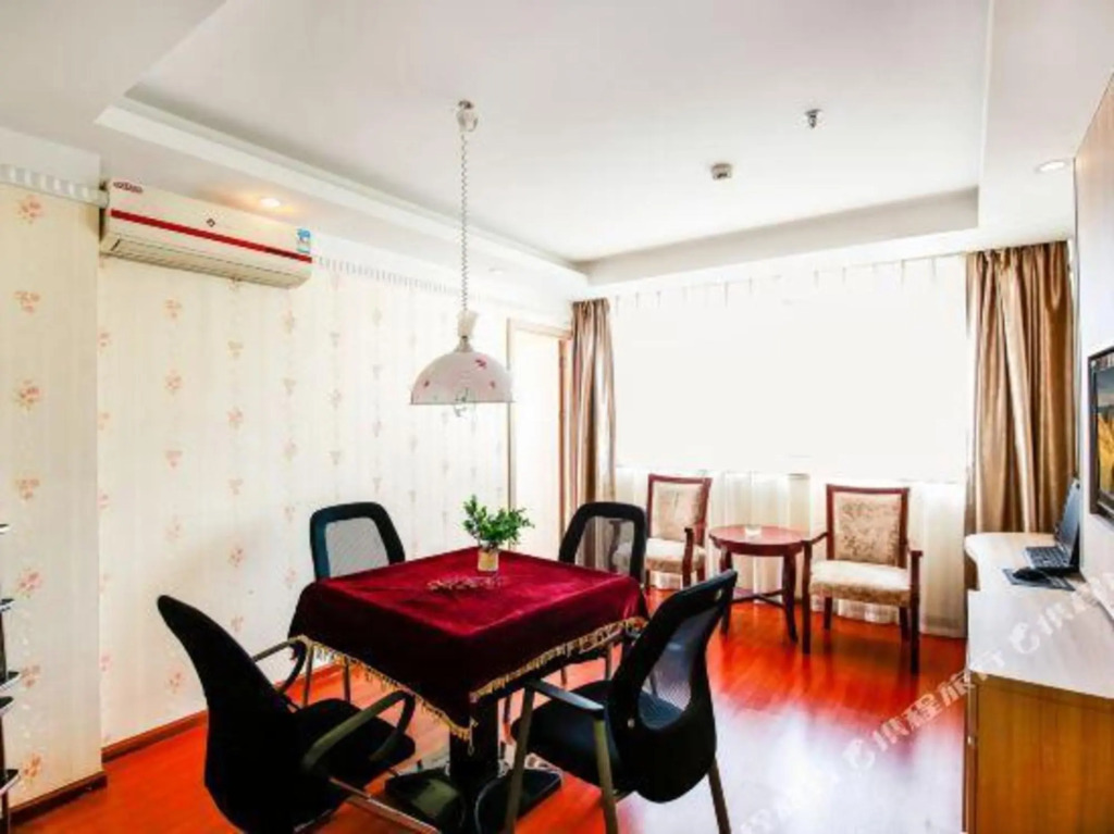 Чэнду: Kaibin light luxury hotel (kuanzhaixiangzi store Chengdu)