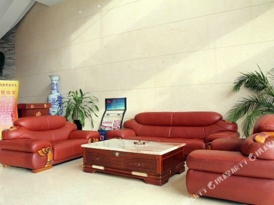 Чжуншань: Dongshi Hotel (Huoju Zhangjiabian Branch)