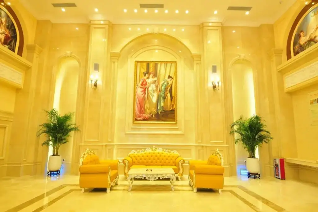 Гуанчжоу: Vienna Hotel (Guangzhou Baiyun Airport Zhongluotan)