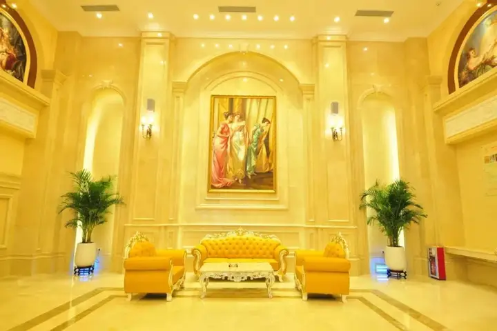 Гуанчжоу: Vienna Hotel (Guangzhou Baiyun Airport Zhongluotan)