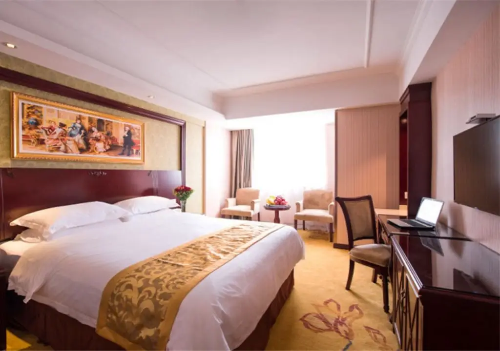 Шанхай: Vienna International Hotel Shanghai Humin Road