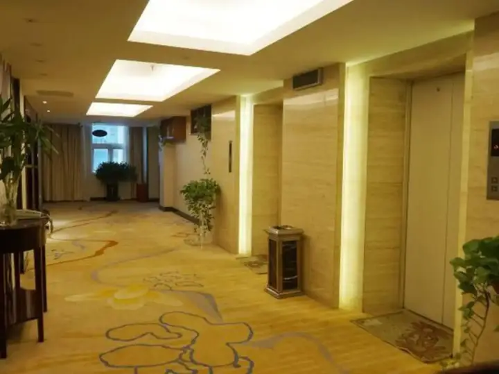 Чжэнчжоу: Dongfang Yuehai Hotel