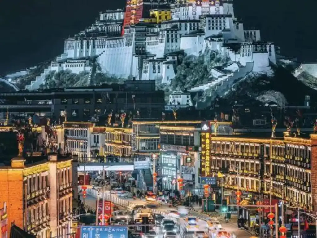 Лхаса: Hongshan Oxygen Fuyuan Hotel (Potala Palace Plaza)
