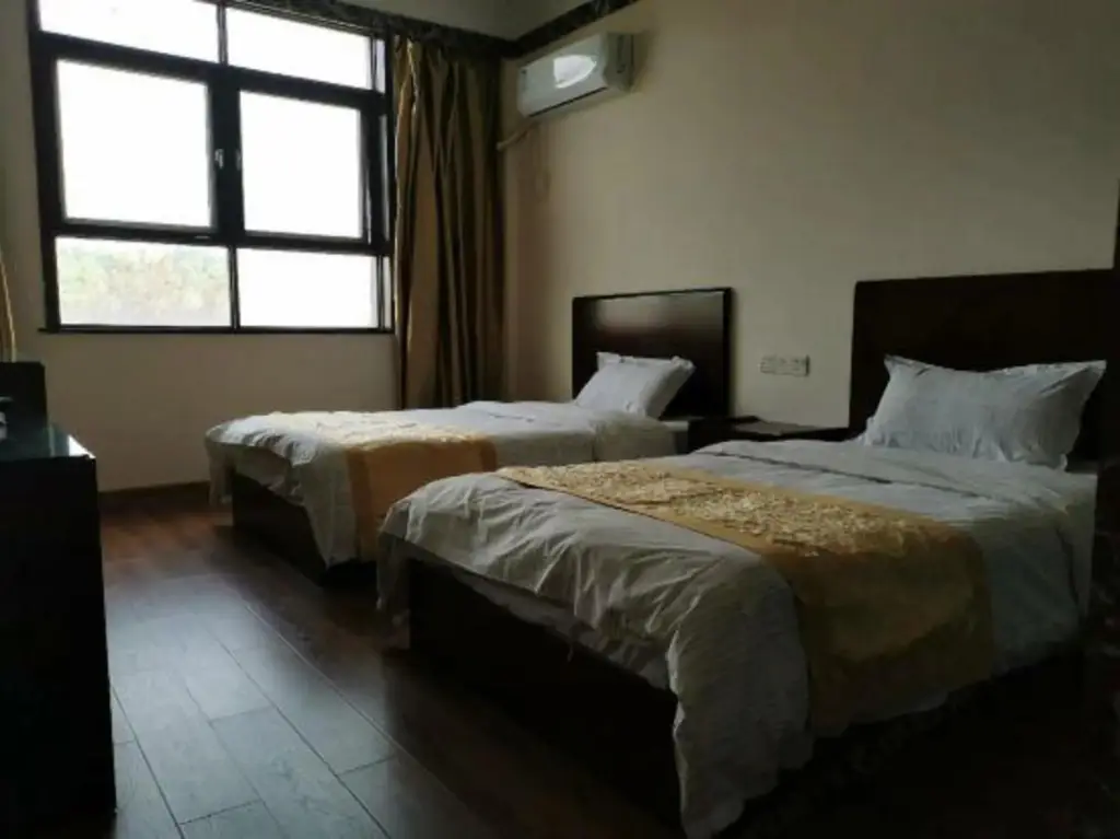 Хучжоу: Golden Grove Hotel