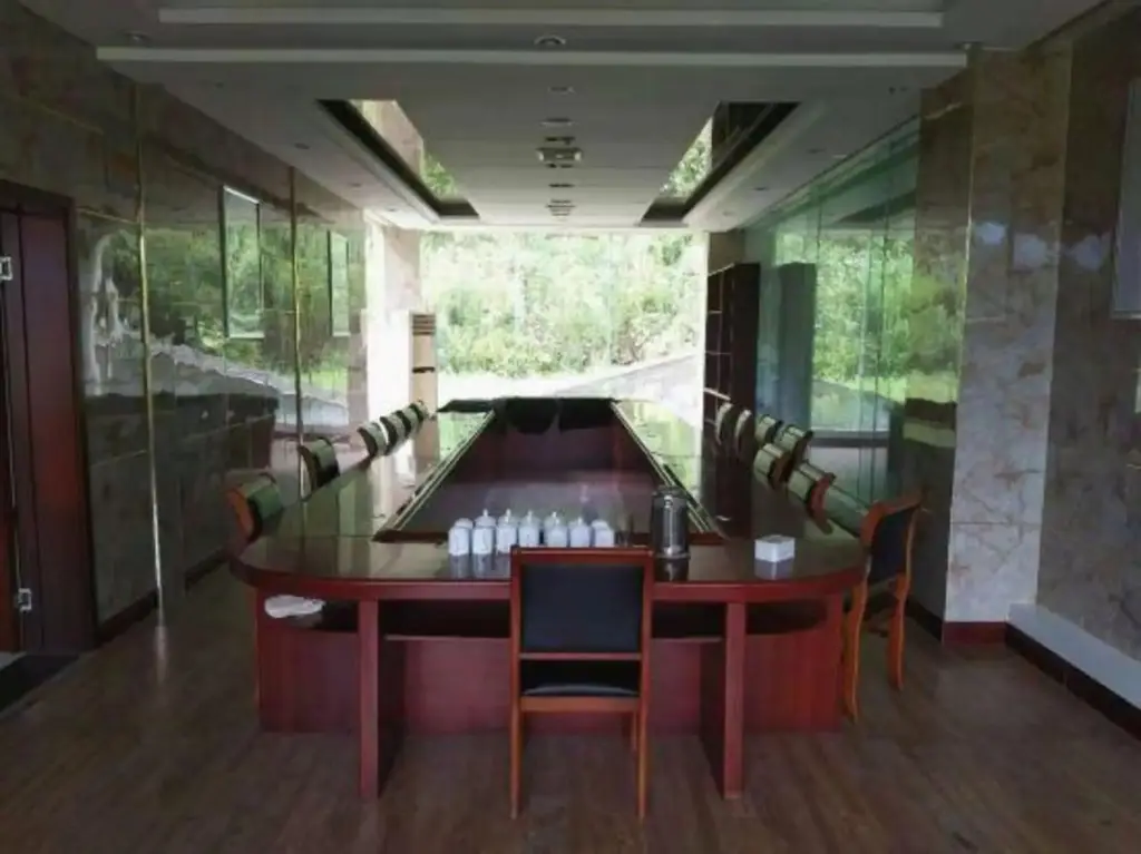 Хучжоу: Golden Grove Hotel