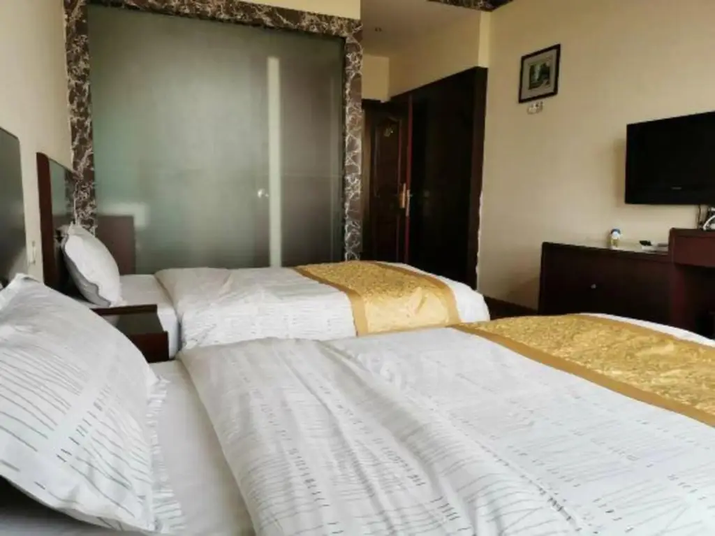 Хучжоу: Golden Grove Hotel