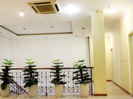 Шэньчжэнь: Dushi Snail Hotel (Shenzhen Bay Port Dongjiaotou Subway Station)