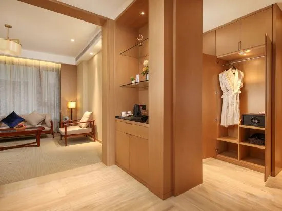 Шанхай: Yun qing yi wan Hotel (Kangqiao, Nanhui Area)