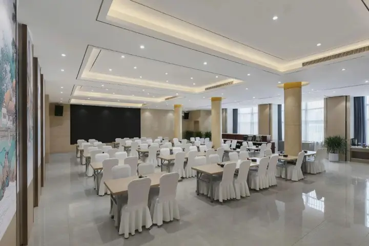 Чжэнчжоу: Longxiang Hotel