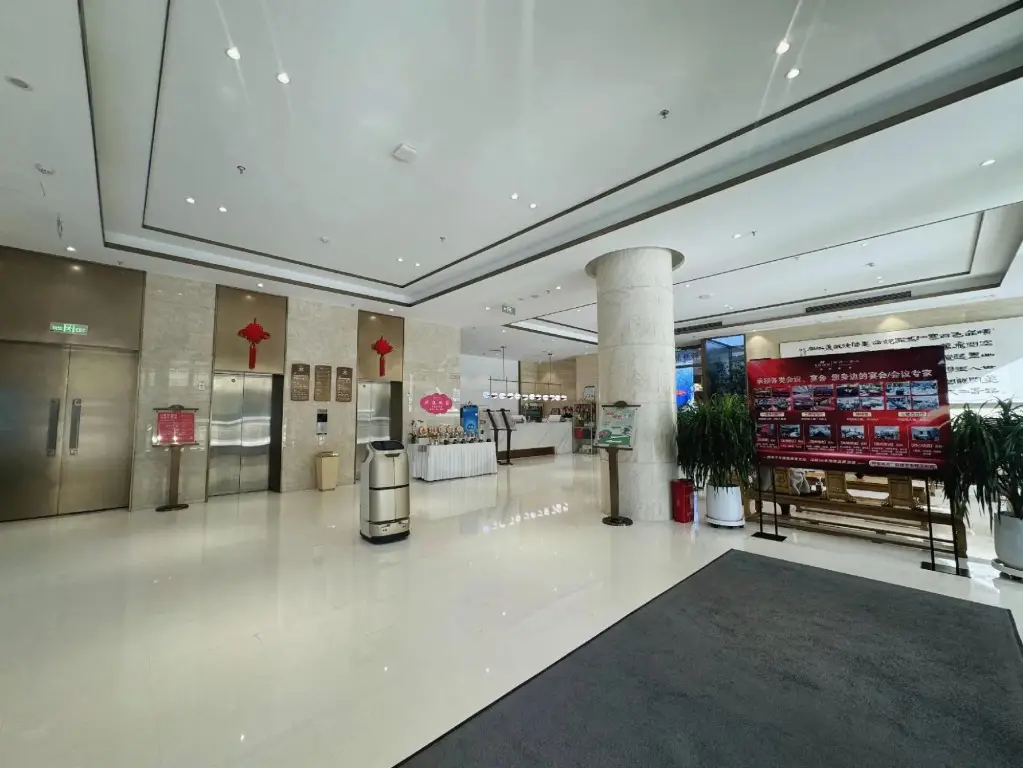 Чжэнчжоу: Longxiang Hotel