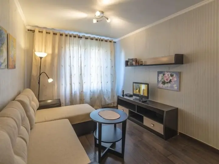 Москва: Апартаменты, ул. Парферова, 10