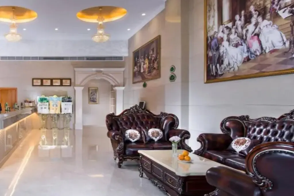 Шэньчжэнь: Vienna Hotel Shenzhen Guanlan Guanguang Road Fushikang Branch