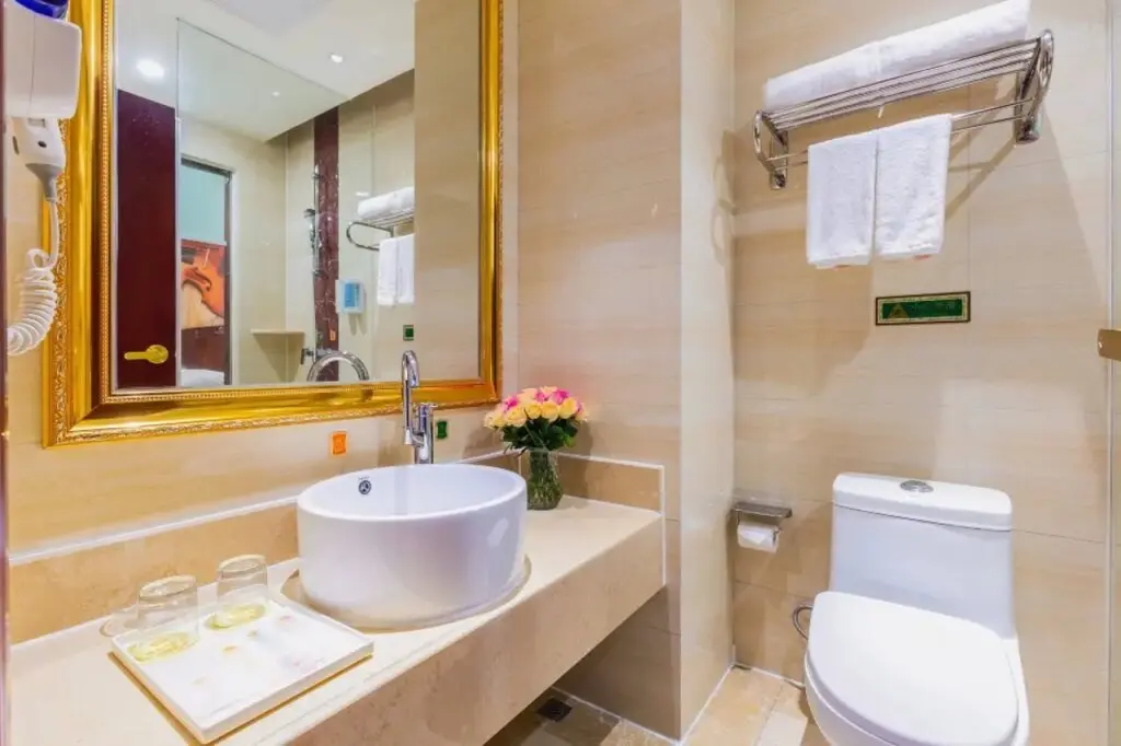 Шэньчжэнь: Vienna Hotel Shenzhen Guanlan Guanguang Road Fushikang Branch