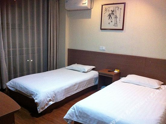Цзинань: Lexuan Hotel (Jinan Hi-Tech Convention and Exhibition Center Wanda Branch)