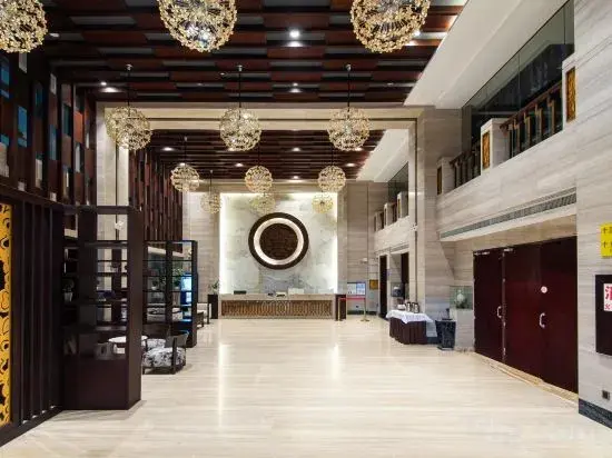 Лонгшан: Xiyuan Jinrun Hotel (Longli North Station)